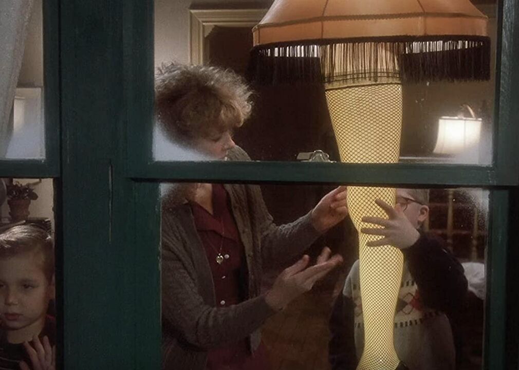 Leg lamp